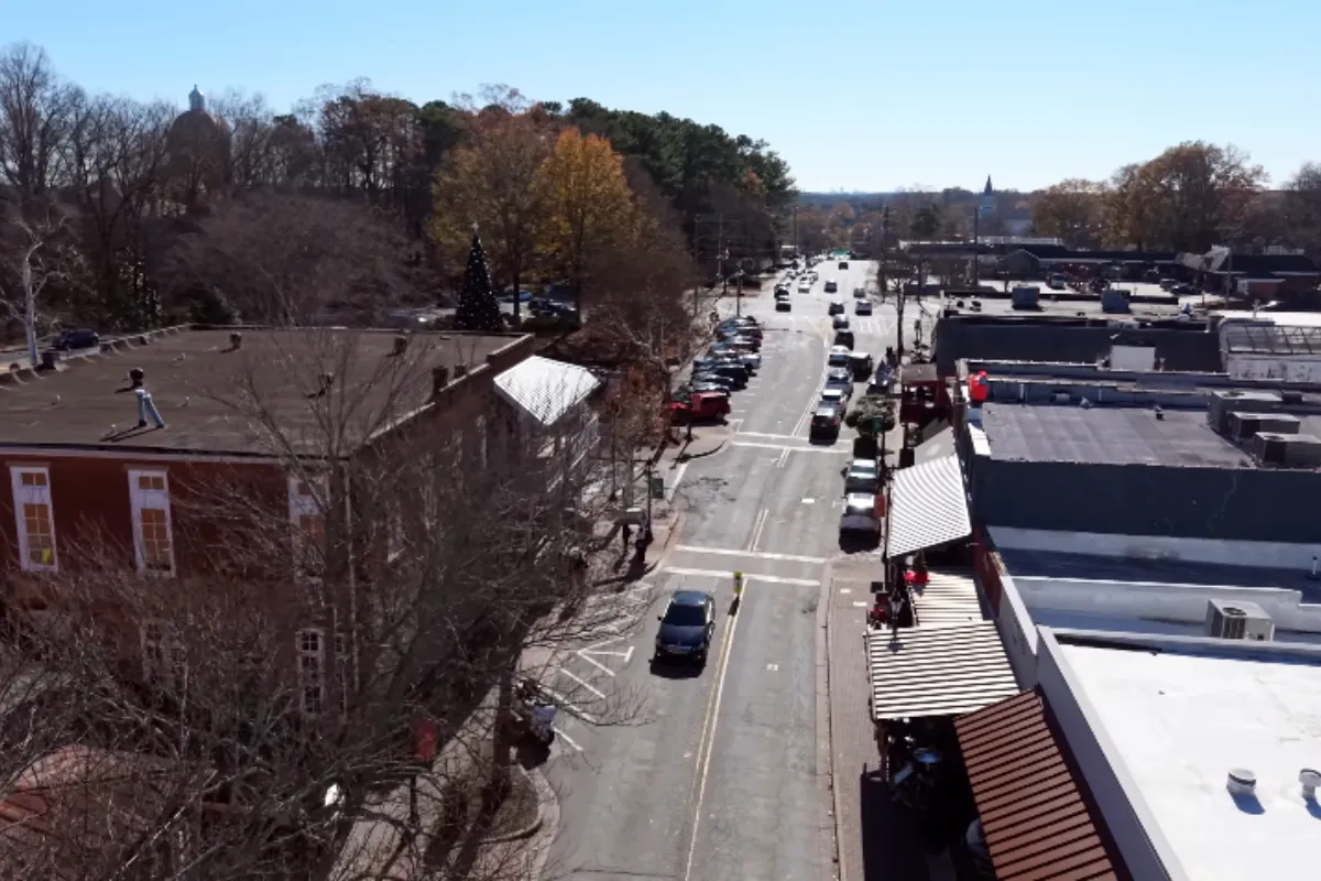 Historic homes and storefronts on Canton Street in Roswell, GA, where older cast iron and galvanized plumbing is common